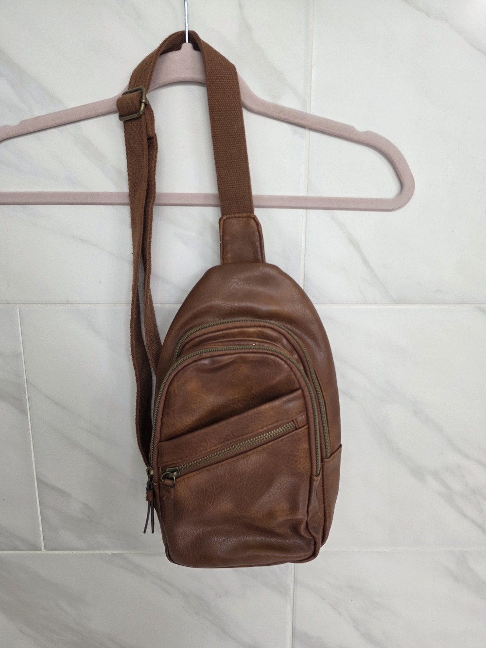 Brown Leather Sling Bag for Men Or Women - Classic Crossbody